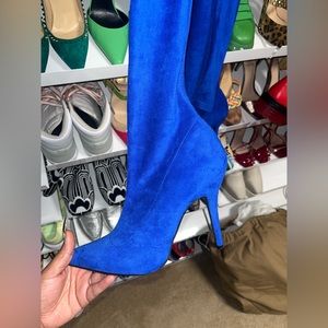 royal blue size 9 knee high boots.